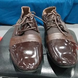 Men's dress shoes